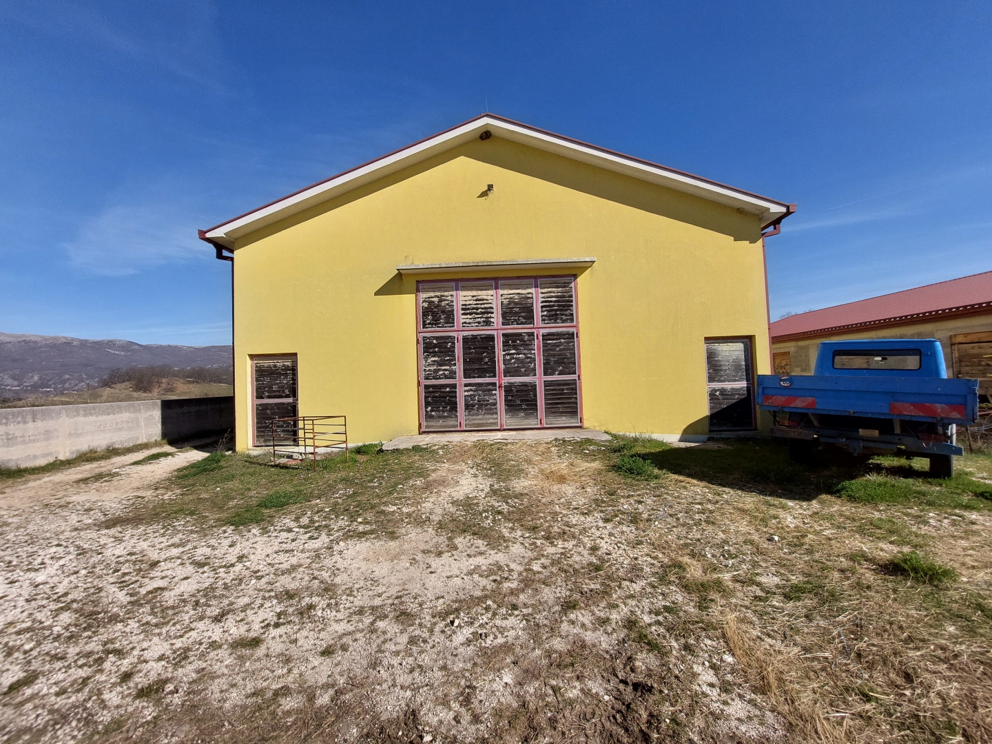 EOS / Farma za krupnu stoku i skladište Posušje